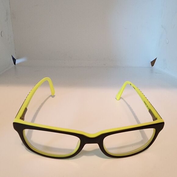 Nike Yellow & Black Prescription Glasses Frames, Case, & Cleaning Cloth - Picture 3 of 7